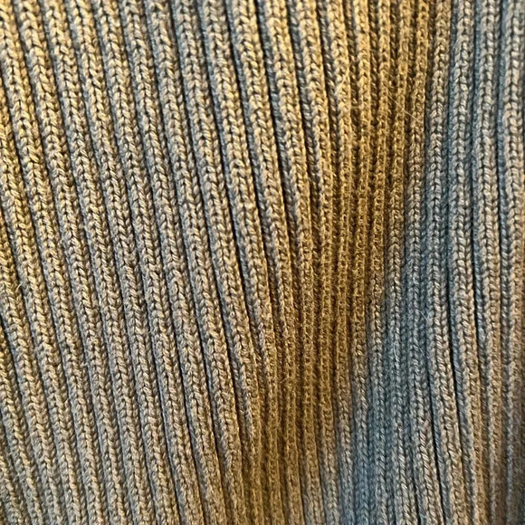 Medium Calvin Klein button up sweater - Picture 4 of 4